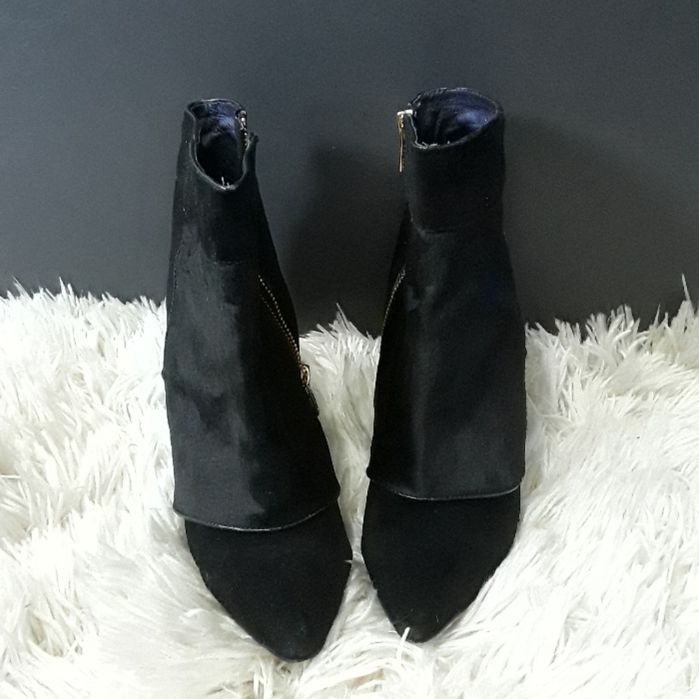 Ankle hidden heel bootie